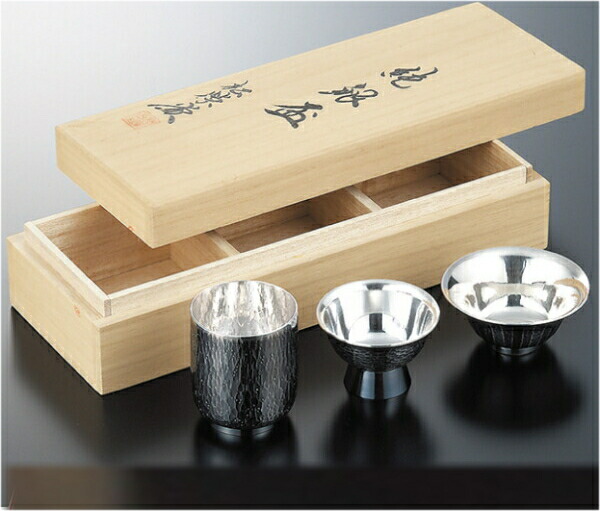 送料無料 記念品 伝統工芸 槌起 金属加工ちょこ Ag 15 酒器 記念品 お歳暮 お祝い 御礼 叙勲祝い 金属加工ちょこ 叙勲記念 高額記念品 ギフト専門店 すず陶 送料無料 記念品 伝統工芸 槌起 金属加工ちょこ Ag 15 酒器 記念品 お歳暮 お祝い 御礼 叙勲祝い 金属加工ちょこ 叙勲記念 高額記念品 ギフト専門店 すず陶