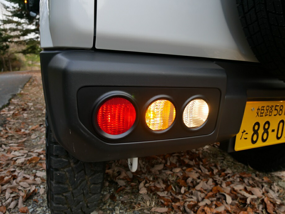 タニグチ製スズキジムニーJB64W・74Wテールランプガーニッシュ　JB64W・74W定価￥13200　税込｜スージースポーツオート店