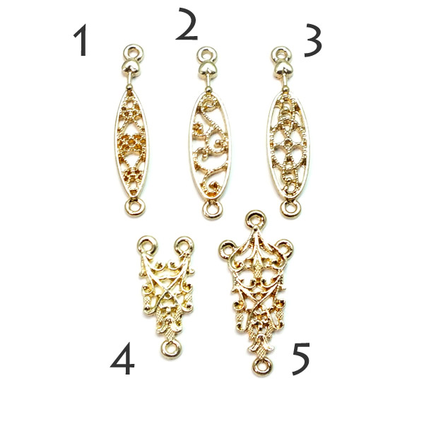 楽天市場 長細い形の透かしパーツ かわいいアンティークチャーム メタルチャーム 上下にカンのあるタイプです ダブルカン デコパーツのデコちゃん