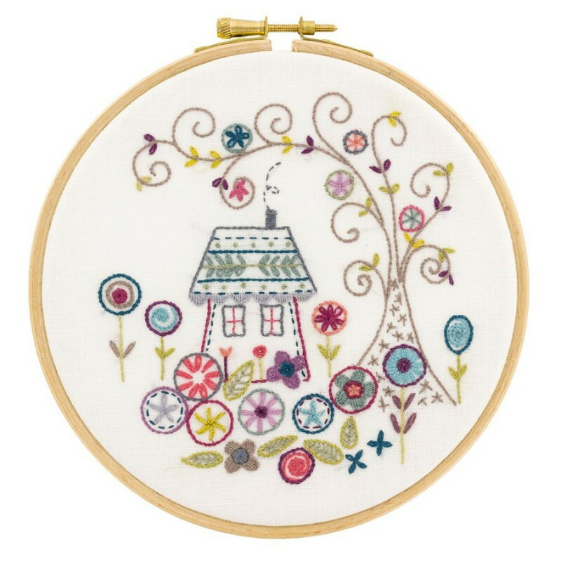 (by70901) 【予約販売】魔法の森 LaForetenchantee フランス製 初心者向け 刺繍キット セット 手芸 初心者 簡単 練習 基本ステッチ エンブロイダリー クロスステッチ 図案印刷 壁アート 壁飾り パターン 可愛い
