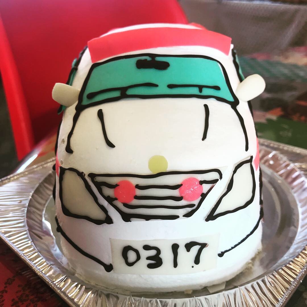 楽天市場 救急車のかたち3d立体型ケーキ 5号 8号 スイーツ ギフト 誕生日 バースデーケーキ ケーキ パーティ サプライズ キャラクターケーキ デコレーションケーキ 還暦 お祝い 結婚記念日 ウェディング 動物 スイーツショップボストン
