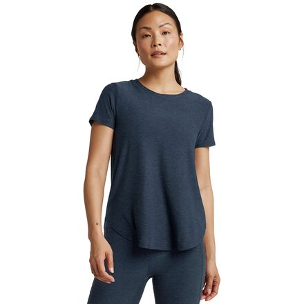 (取寄) ビヨンドヨガ レディース オン ザ ダウン ロウ T-シャツ - ウィメンズ Beyond Yoga women On The Down Low T-Shirt - Women's Nocturnal Navy|スウィートラグ