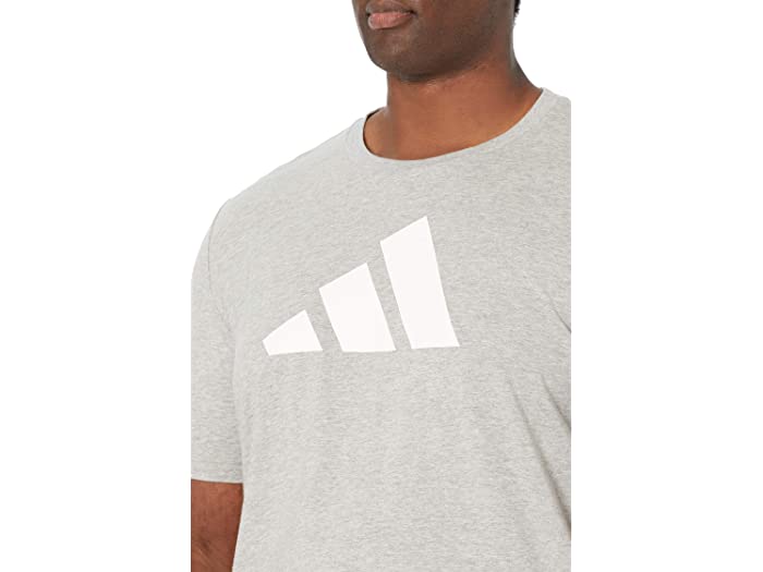 取寄 Adidas ブランデット アイコンズ 徽章 オブ スポーツ 紅茶 Adidas Branded Icons Badge Of Sport Tee Medium Grey Heather Adidas アディダス メンズ トップス ブランド Tyシャツ 長袖 スポーツ フィジカルフィットネス 練成 衣裳 嵩高い大いさ ビックサイズ 町すじ