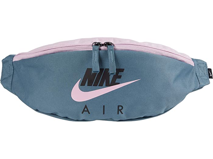 取寄 ナイキ ヘリテージ お尻 風呂敷包み 大気 グラフィック Nike Heritage Hip Pack Air Graphic Ozone Blue Light Arctic Pink Light Arctic Pink Nike ナイキ カバン 男女兼用 ししむらバッグ ウエストラインバッグ かばん スポーツ インフォーマル ストリート