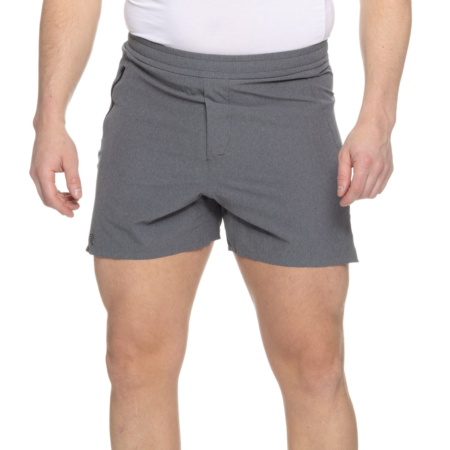 (取寄) TYR メンズ ティア モーメンタム ソリッド アンライン ショーツ - 6 TYR men Momentum Solid Unlined Shorts - 6" Charcoal Heather｜スウィートラグ