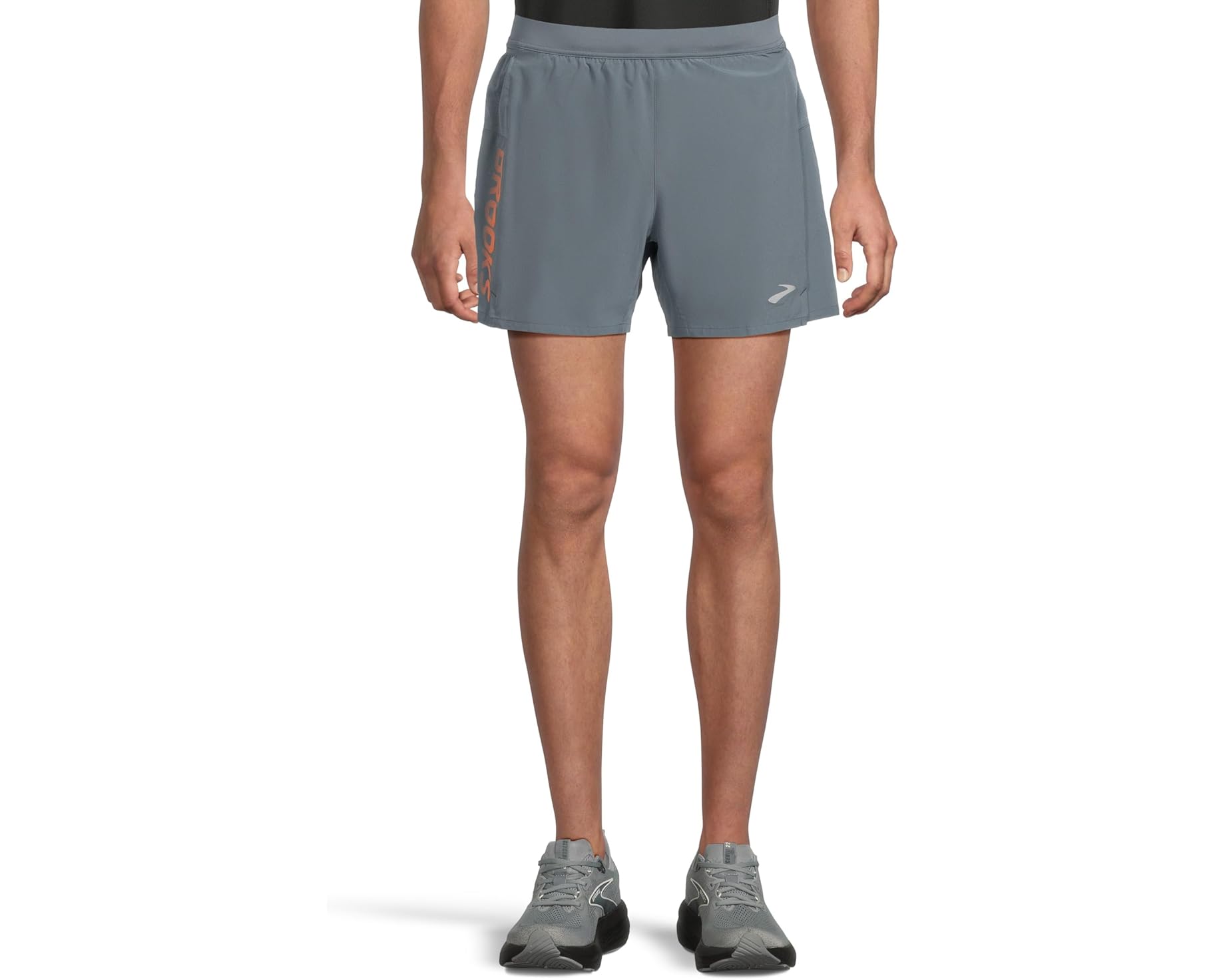 (取寄) ブルックス メンズ ジャーニー ショーツ Brooks men Journey 5" Shorts Storm/Speed Logo｜スウィートラグ 16,513円