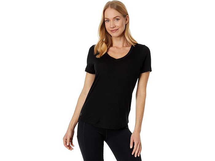 (取寄) スマートウール レディース アクティブ ウルトラライト V-ネック ショート スリーブ Smartwool women Active Ultralite V-Neck Short Sleeve Black