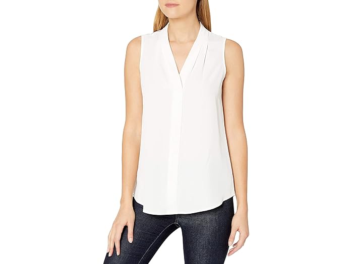 (取寄) カルバンクライン レディース スリーブレス ブラウザ ウィズ インバーテッド プリーツ (スタンダード アンド プラス) Calvin Klein women Sleeveless Blouse with Inverted Pleat (Standard and Plus) Soft White 14,818円