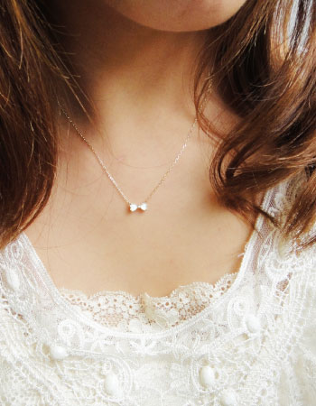 上品なスタイル STAR JEWELRY K18YGダイヤモンド 白蝶貝 バタフライネックレス - ネックレス