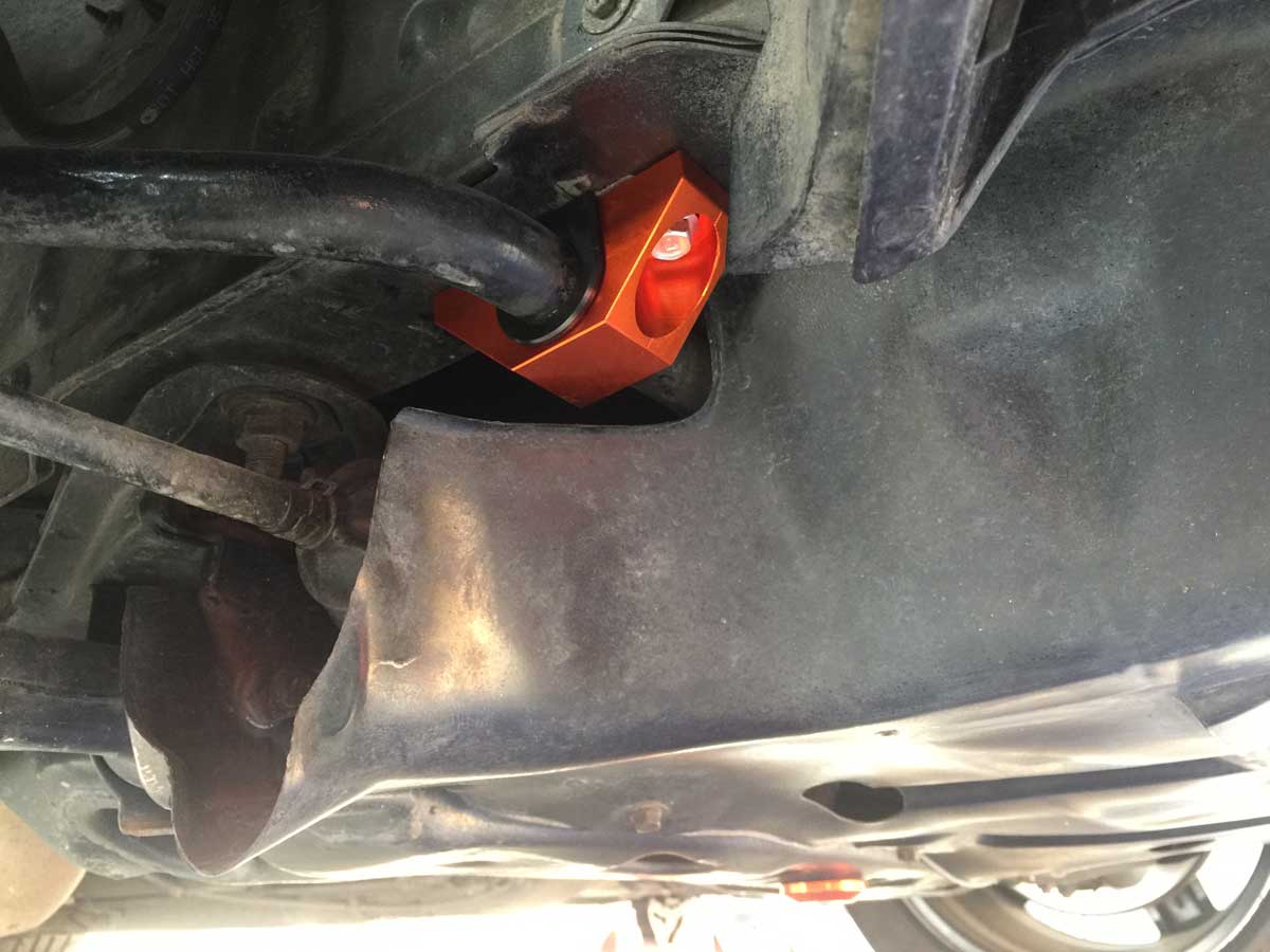 マツダ RX-7 FD3S スーパーナウ フロントスタビブラケット, スタビ