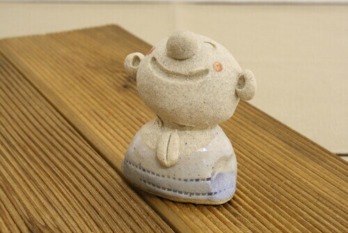 ほほえみ地蔵 ペーパーウェイト 大 日本製 瀬戸焼 手作り 置物 オブジェ レトロ 和モダン 和風 和室 和テイスト 飾り物 置き物 ミニチュア かわいい おしゃれ 国産 小さめ 小ぶり 小さい 敬老の日 可愛い 和雑貨 Marcsdesign Com
