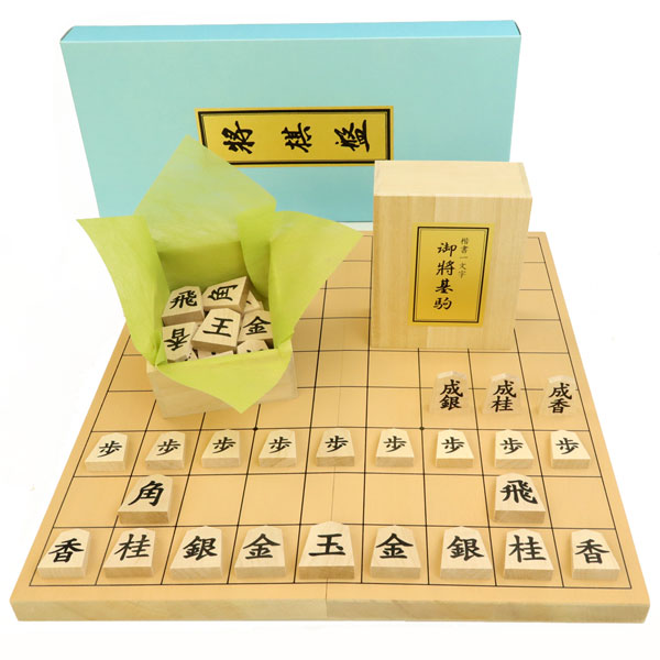 楽天市場】将棋駒 プラスチック将棋駒 王将 水無瀬書体 駒箱付き