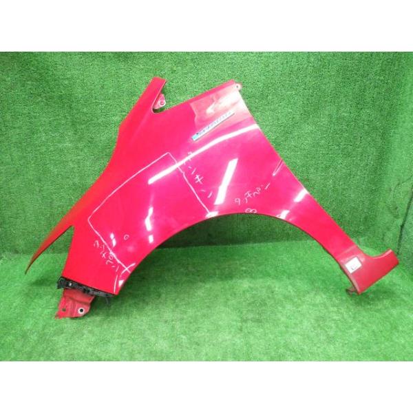 【中古】 フィット GP6 左フロントフェンダー ハイブリッド Sパッケージ 4WD ホンダ HONDA 60261-T5R-A00ZZ R81 55558 2014年2月 LEB-H1