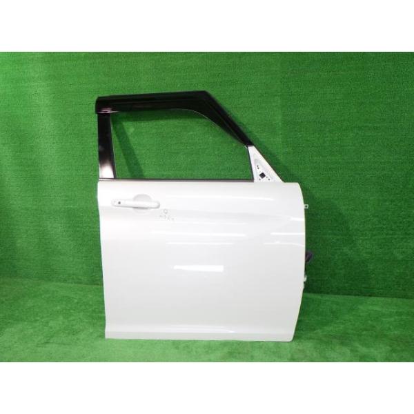 【中古】 デリカD2 MB36S 右フロントドア カスタムハイブリッドMV 4WD 三菱 MITSUBISHI セントラル ME2E18 MQ511166 ZVR 55558 2016年6月 K12C