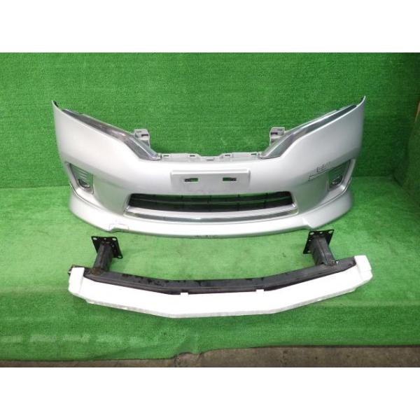 【中古】 セレナ FNC26 フロントバンパー ハイウェイスター Vセレクション 4WD 日産 NISSAN 62022-1VF7A K23 55589 2012年3月 MR20DD