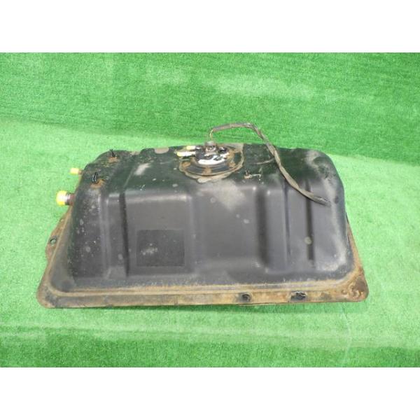 【中古】 ジムニー JB23W フューエルタンク・燃料タンク ランドベンチャー 4WD スズキ SUZUKI 89101-81AD1 ZY4 55575 2005年5月 K6AT｜鈴木商会　店 9,154円