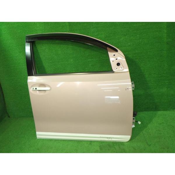 【中古】 パッソ KGC30 右フロントドア プラスハナ トヨタ TOYOTA アサヒ M2H3K 67001-B1100 X82 55558 2016年2月 1KR-FE C0B-B101A