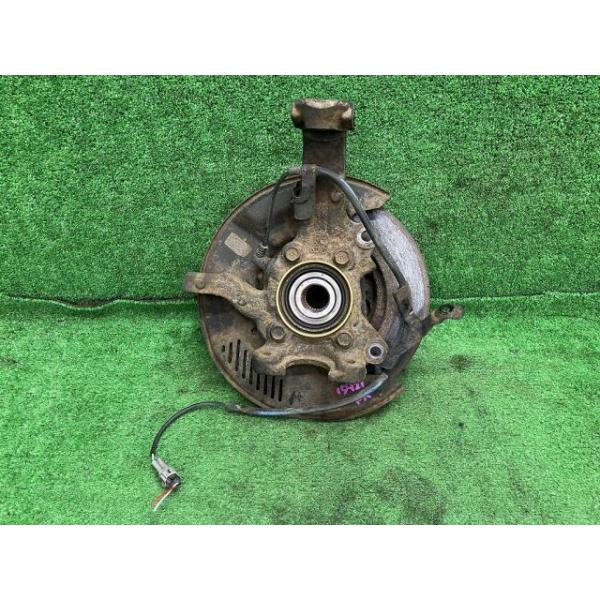 【中古】 レジアスエース KDH206V 右フロントナックルハブ ロングスーパーGL 4WD 5人 1T 43201-26070 1.00E+07