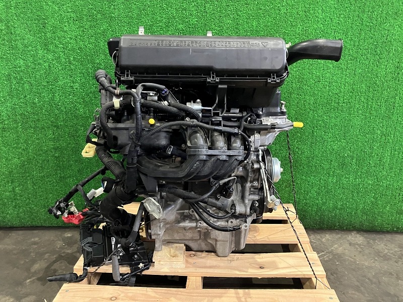 【中古】 キャスト LA260S エンジンASSY アクティバX 4WD 19000-B2A93 W24｜鈴木商会　店