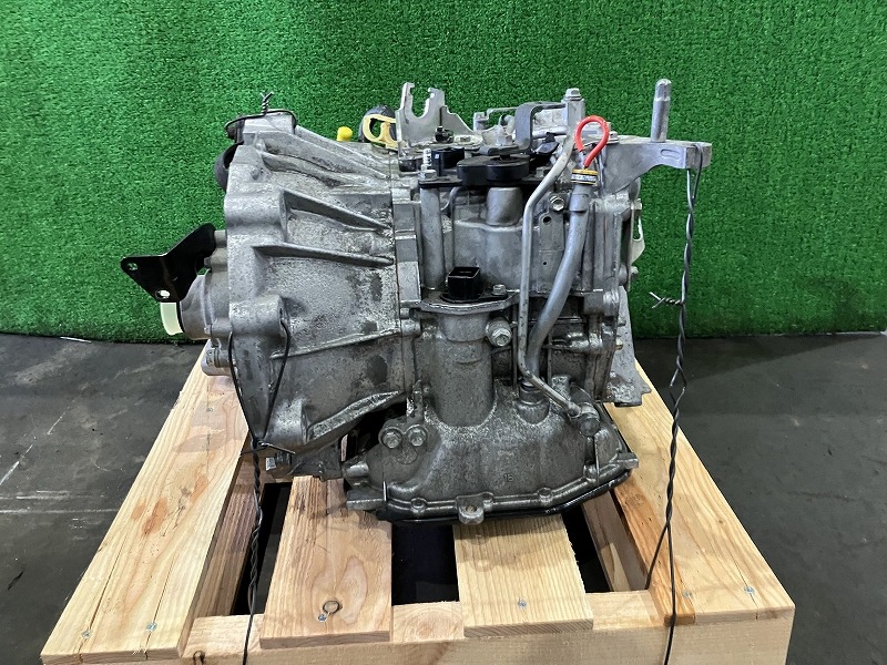 【中古】 キャスト LA260S オートマミッション・ATミッション アクティバX 4WD 30400-B2640 W24
