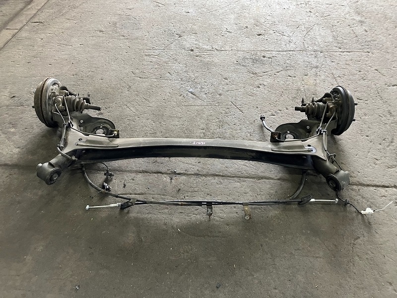 【中古】 N-BOX JF2 リアアクスルビーム G Lパッケージ 4WD 42100-TY1-020 NH787M