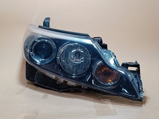 【中古】コーティング済 エスティマ ACR55W 右ヘッドランプ・ヘッドライト アエラス コイト 28-217 81145-28F40 3R9