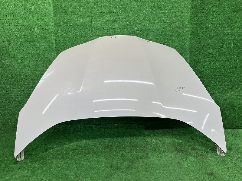 【中古】 フィットシャトル GG8 ボンネット・フードパネル 15X Lパッケージ 4WD 60100-TK6-A02ZZ NH624P