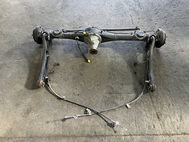 【中古】 ワゴンR MH95S リアアクスルホーシング・デフホーシング ハイブリッドFX 4WD 46510-63RB1 ZWH