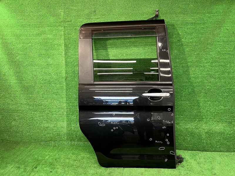 【中古】 タント LA610S 右リアドア カスタムRS SA 4WD ニホンイタ M31Q8 67003-B2210 X07 13,781円