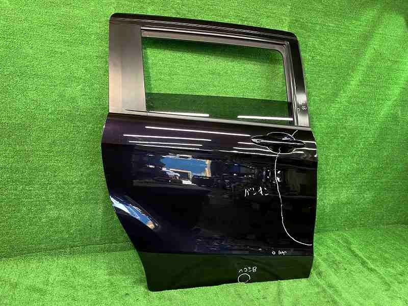 【中古】 フリード GP3 右リアドア ハイブリッド ジャストセレクション 7人 アサヒ M2L3 67510-SYY-J10ZZ PB81P