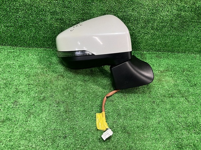 【中古】 レガシィ BN9 右サイドミラー・ドアミラー B4 4WD ミツバ VB27 91036AL460 K1X