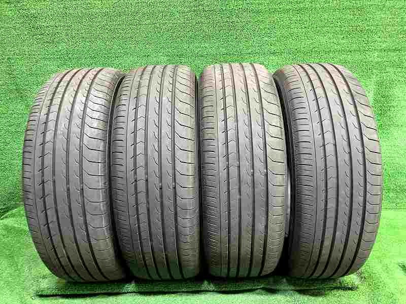 【中古】 YOKOHAMA サマー ヨコハマ ブルーアースRV03 215/60R17 4本 6ミリ 2023年 タイヤ 17インチ 夏