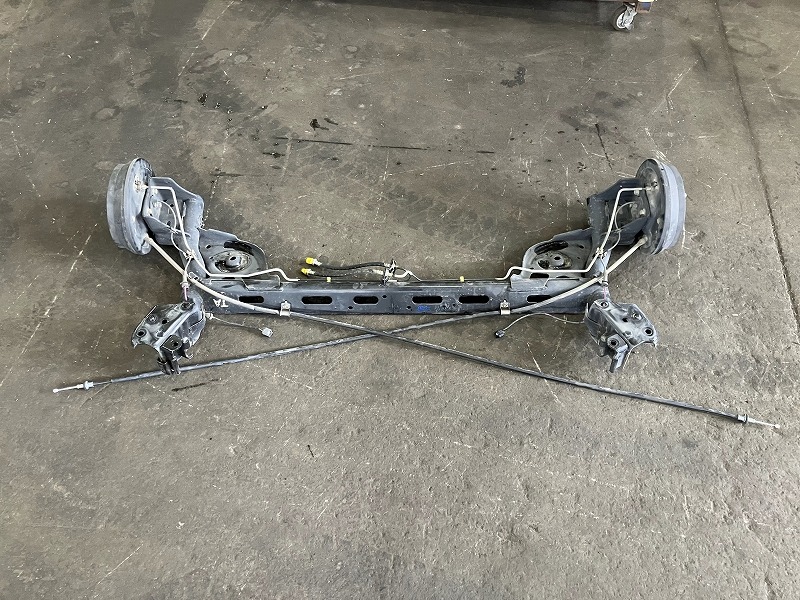【中古】 シルフィ TB17 リアアクスルビーム G 55501-3ST0A K23