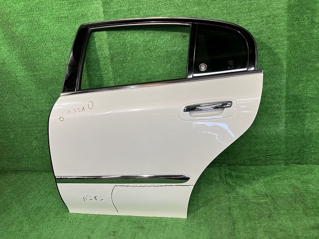 【中古】 シーマ HF50 左リアドア 300G アサヒ M2H5 H2101-AR0ZZ QX1