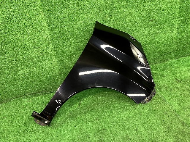 【中古】 eKスペース B11A 右フロントフェンダー カスタムT スタイルエディション 4WD 5220J700 X42