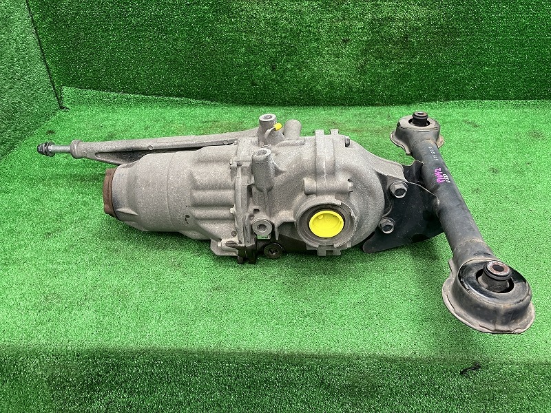 【中古】 モビリオ GB2 リアリジットデフ・デフギア・リアデフ W 4WD 41010-PWT-335 NH675M
