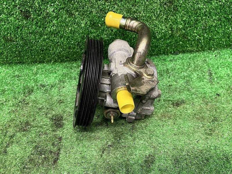 【中古】 ミニカ H42V パワステベーンポンプ・パワステポンプ ライラ MR554438 A26