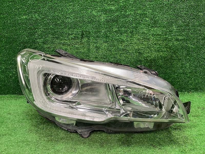 【中古】 レヴォーグ VM4 右ヘッドランプ・ヘッドライト 1.6GTアイサイト Sスタイル イチコ 1877 84002VA060 K1X 11,840円