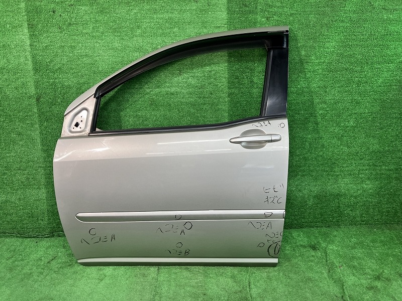 【中古】 ラウム NCZ25 左フロントドア ラウム Gパッケージ 4WD アサヒ M2H3 67002-46020 1D9