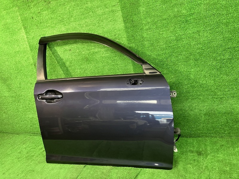 【中古】 カローラフィールダー NZE164G 右フロントドア 1.5X 4WD ニホンイタ M405 67001-12B00 9AF