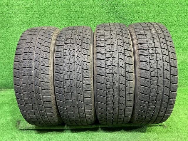 【中古】 DUNLOP スタッドレス ダンロップ ウィンターマックスWM02 205/65R16 4本 2本6ミリ 2本8ミリ タイヤ 16インチ 冬