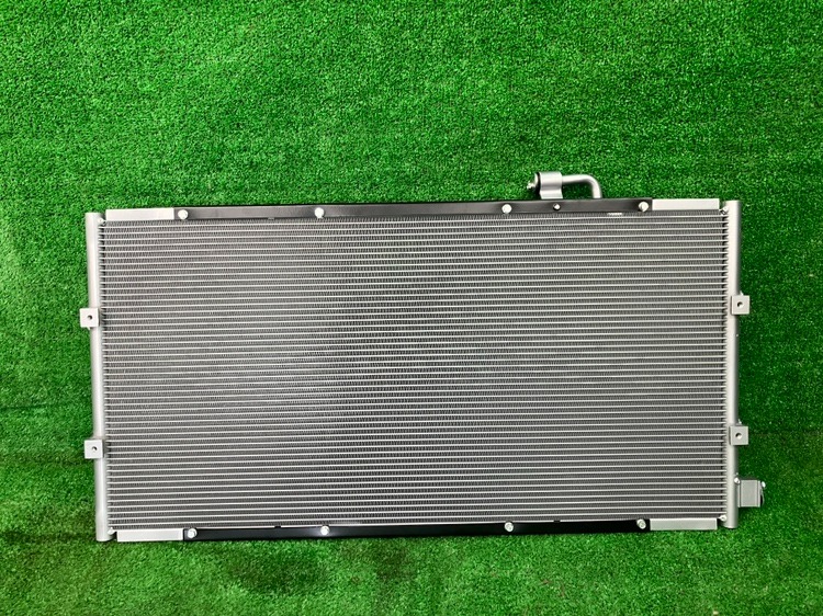 【新品】 NV350キャラバン CW8E26 コンデンサー 92110-3XA0A