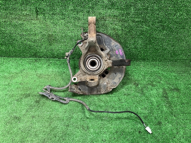 【中古】 カムリ ACV45 右フロントナックルハブ G 4WD 43211-58020 1D4 6,186円