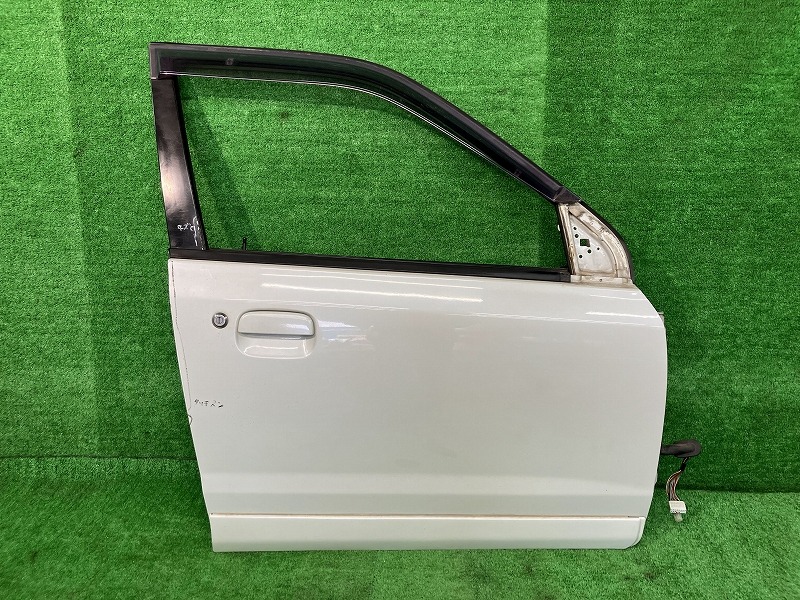 【中古】 アルト HA12S 右フロントドア ワークスIE 4WD セントラル M2E2 68001-77G10 Z7T
