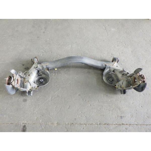 【中古】 ヴェゼル RU4 リアアクスルビーム ハイブリッドX 4WD 42100-T7D-J02 NH788P