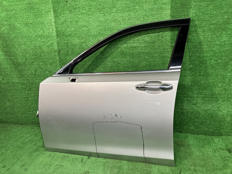 【中古】 クラウン AWS211 左フロントドア ロイヤルサルーン FOUR 4WD アサヒ M2H5U 67002-30A60 1J6 27,258円