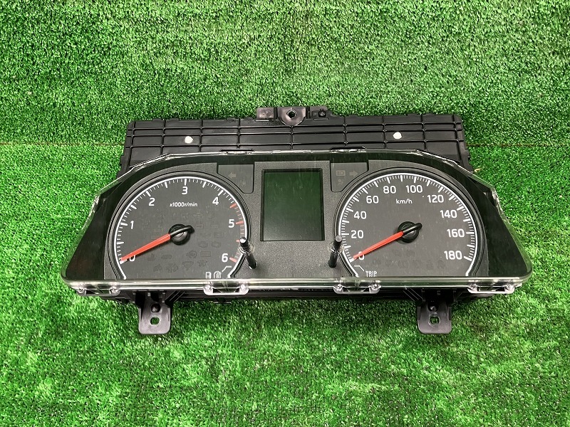 【中古】 NV350キャラバン VW6E26 スピードメーター ロング低床DX 4WD 6人 5YE4B/MXC1 24820-5YE4B