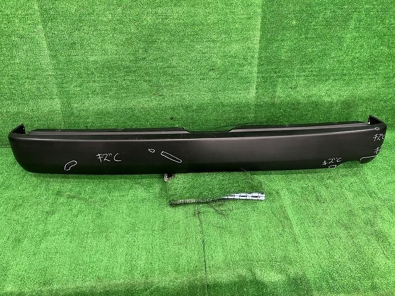 【中古】 ハイエース TRH219W リアバンパー・リヤバンパー DX 4WD 10人 52159-26340 1E7
