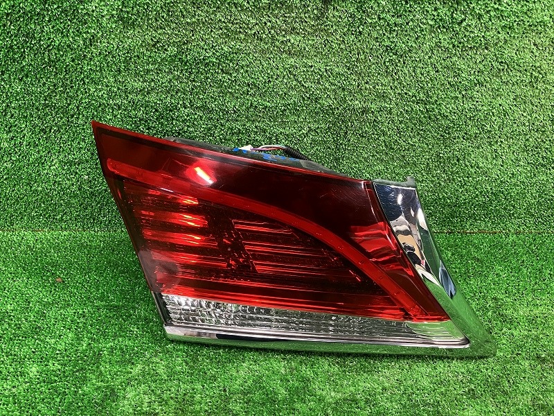 【中古】 クラウン GRS211 左フィニッシャーパネル スタンレー 30-405 81591-30521