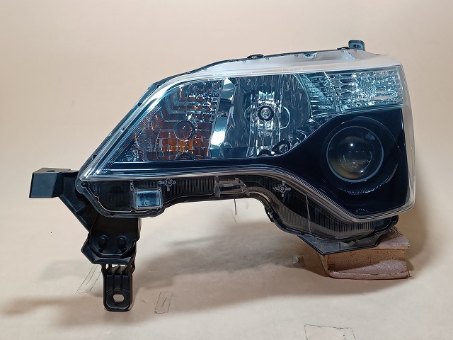 【中古】コーティング済 スペイド NCP145 左ヘッドランプ・ヘッドライト F コイト 52-260 81150-52F40 9AF